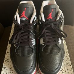 Nike Jordan Retro 4