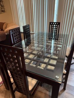 Gorgeous 7 Piece Dark Cherry Wood Dining Table