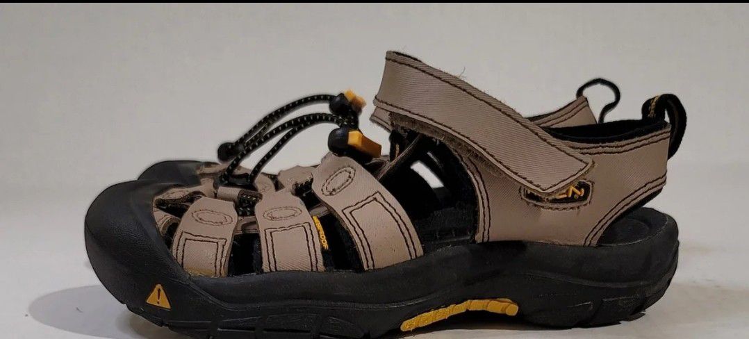 Keen Waterproof Sandals Youth Size 3