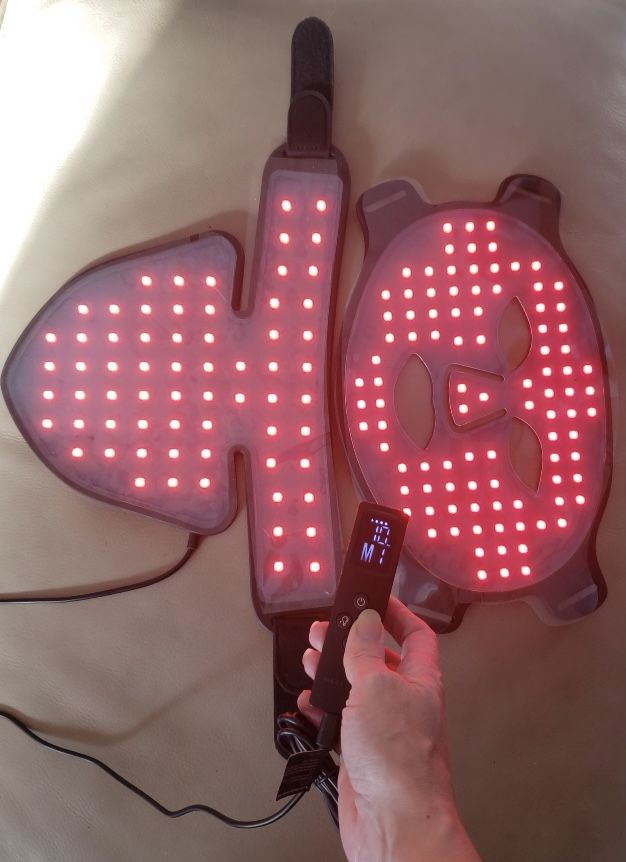 Partially New With Warranty Megelin LED / Red Light Therapy Mask