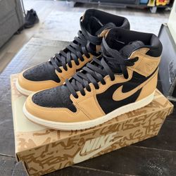 Jordan 1 Retro High OG Heirloom 10.5M