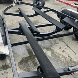 21’ Shorelander Boat Trailer