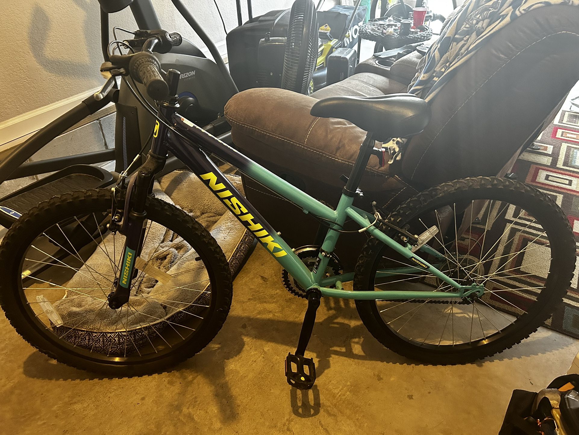 Nishiki Pueblo 24 Girls Bike