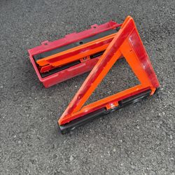 Emergency Reflective Triangles 6x