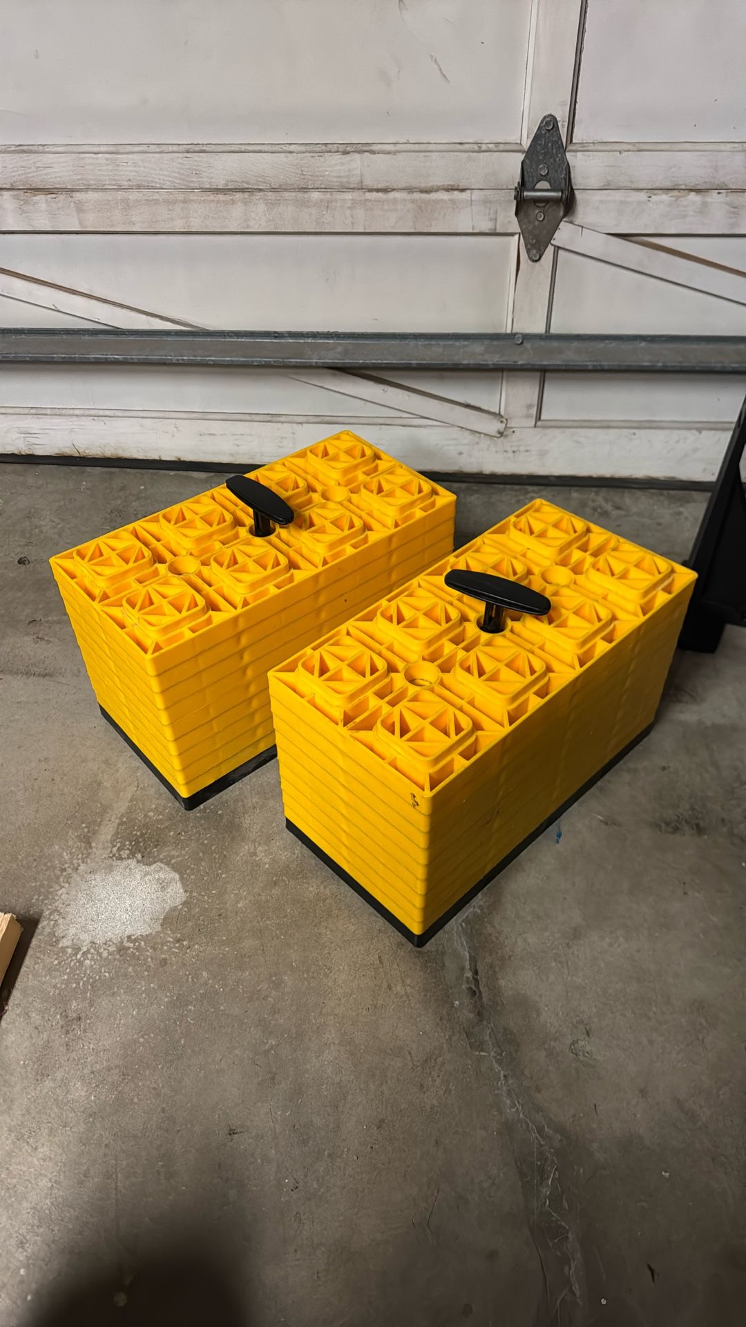 Camco Fasten 4x2 Camper/RV Leveling Blocks (21023)- Set Of 2