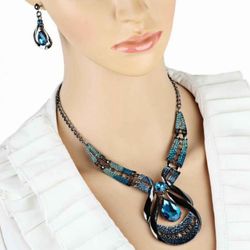 Turquoise Blue Large Teardrop Shape Silvertone Necklace & Earrings Set-New