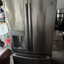 GE 3 Door Refrigerator With Water And Ice Maker! 