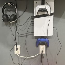 Ps5 pro With Accessories 