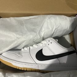 Nike SB Dunk Low White Gum