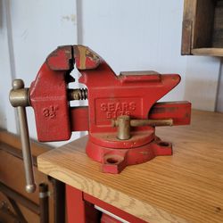 Sears 5178, 1960s Table Top Vise 3.5 Spread
