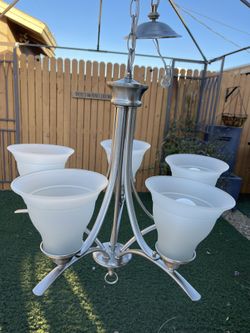Chandelier & 5 extra Glass Shades