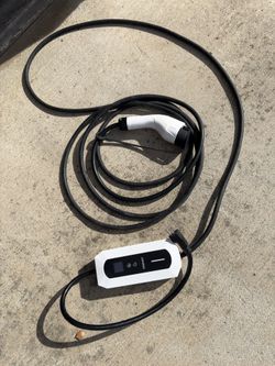 Portable EV Charger – Level 1 & Level 2 (SAE J1772) – Like New
