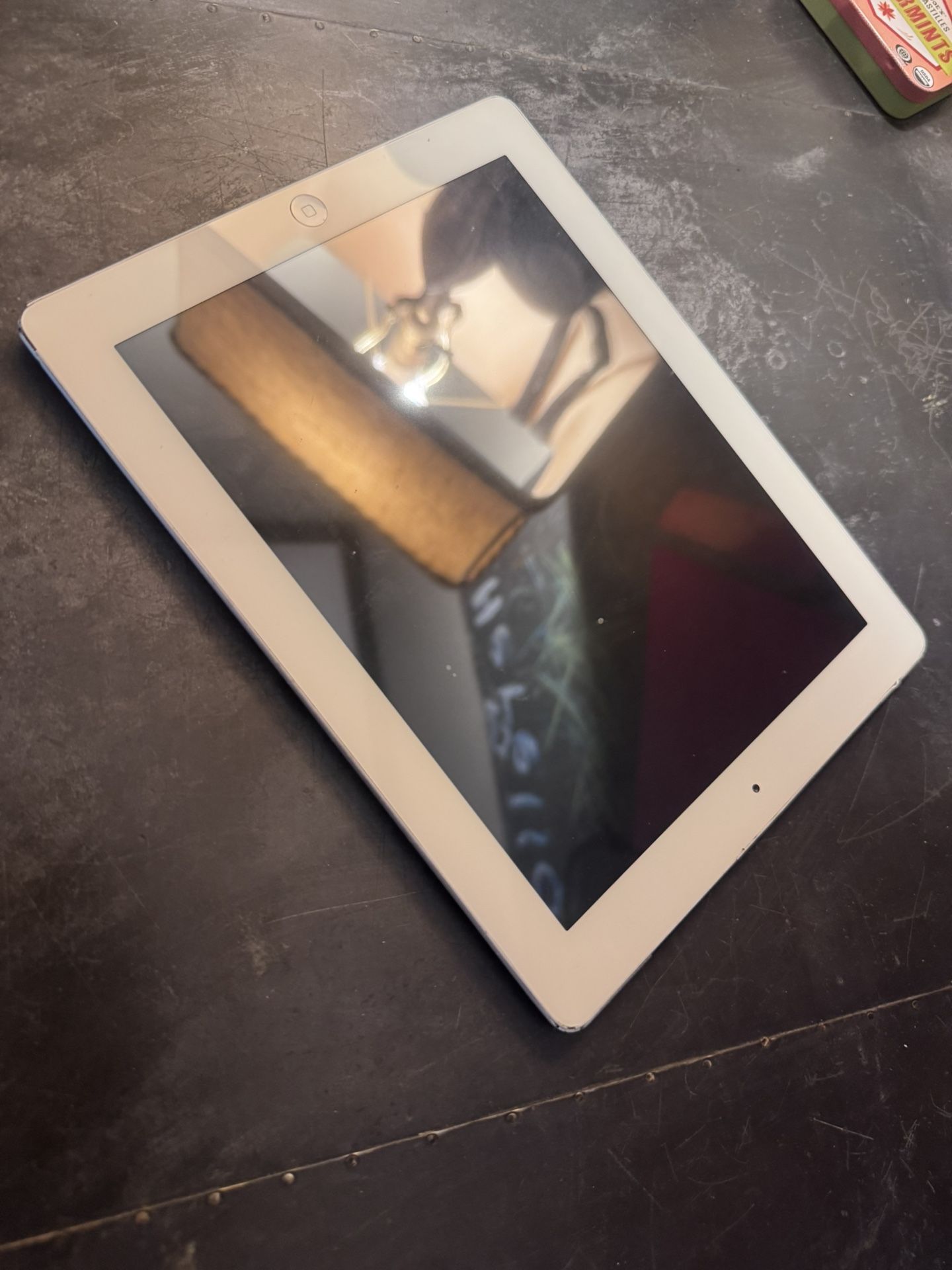 Apple iPad Model A1396 32 Gigabytes