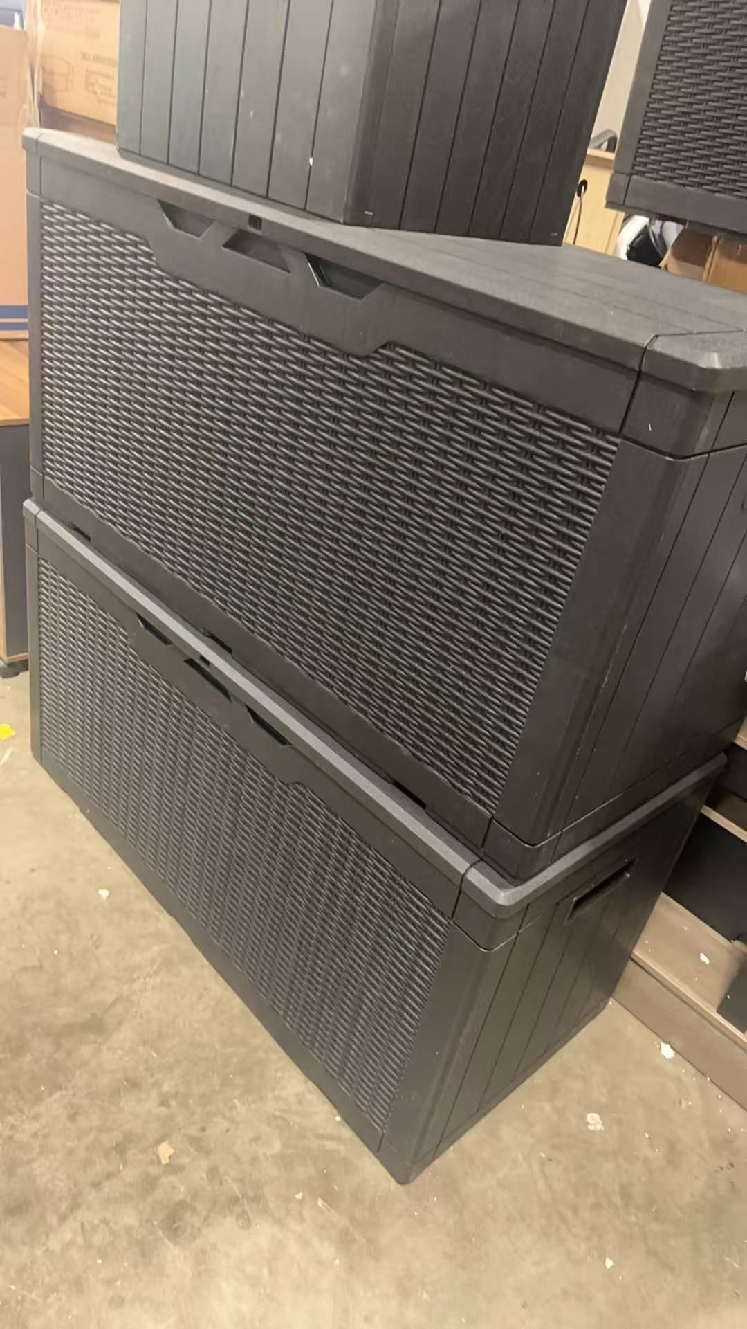 100 Gallon Resin Deck Box