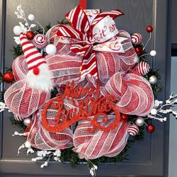Red and White Christmas Wreath