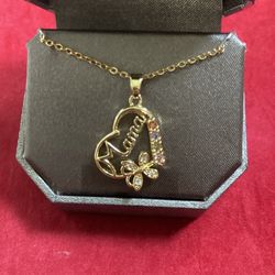 18k Gold Plated Mom Necklace 