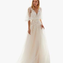 Plus Size Long Lace Wedding Dress - Size 24