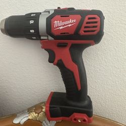 Milwaukee M18 Drill Driver 