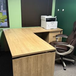 L Shaped Desk 