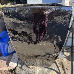 Black  Large  Glossy Pot For Plant