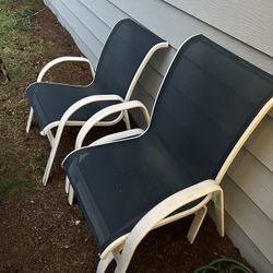 Outdoor Table And Chairs 