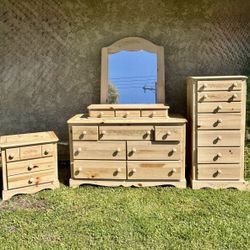 5-Piece Wooden Dresser Set