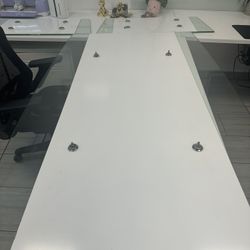 Free Dining Table!! 