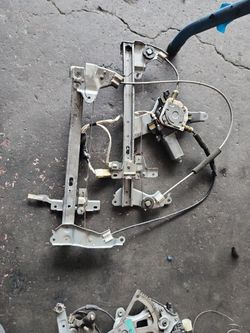 Toyota Tundra Regulator For Backglass 