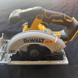 Dewalt Brushless 6 1/2 Circular Saw TOOL ONLY 