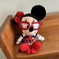 Minnie Mouse Plush With Glasses