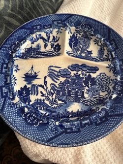 Antique Blue Willow Grill Plates ( 4 )