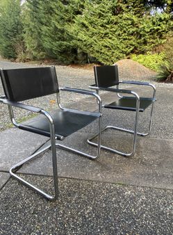 MCM Mart Stam Bauhaus cantilever armchairs