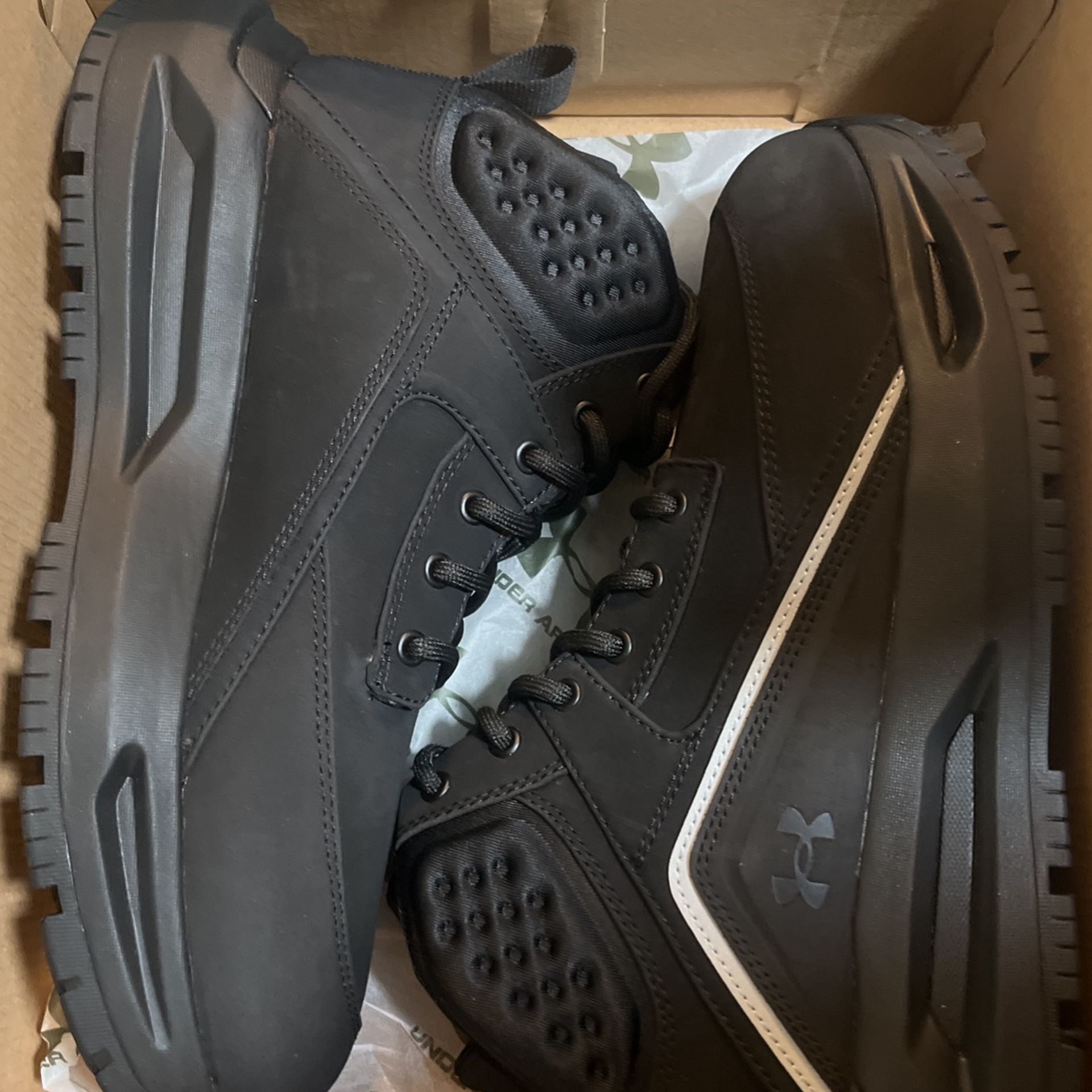 Under Armour 695 Suede Boots