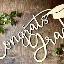 “ CONGRATS GRAD” wood sign 20”x10”