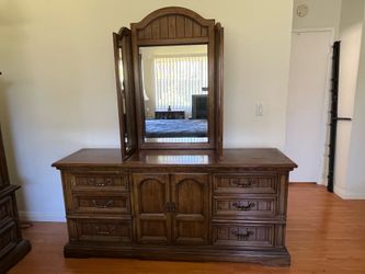 9 Drawer Dresser