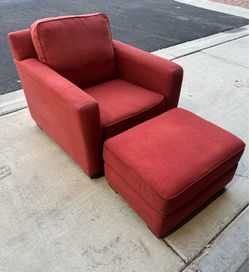 Chair With Ottoman
