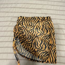 Women’s Fashion Nova swim cover up skirt size M