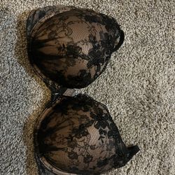 NEW - Victoria Secret Push-up Bra 34D