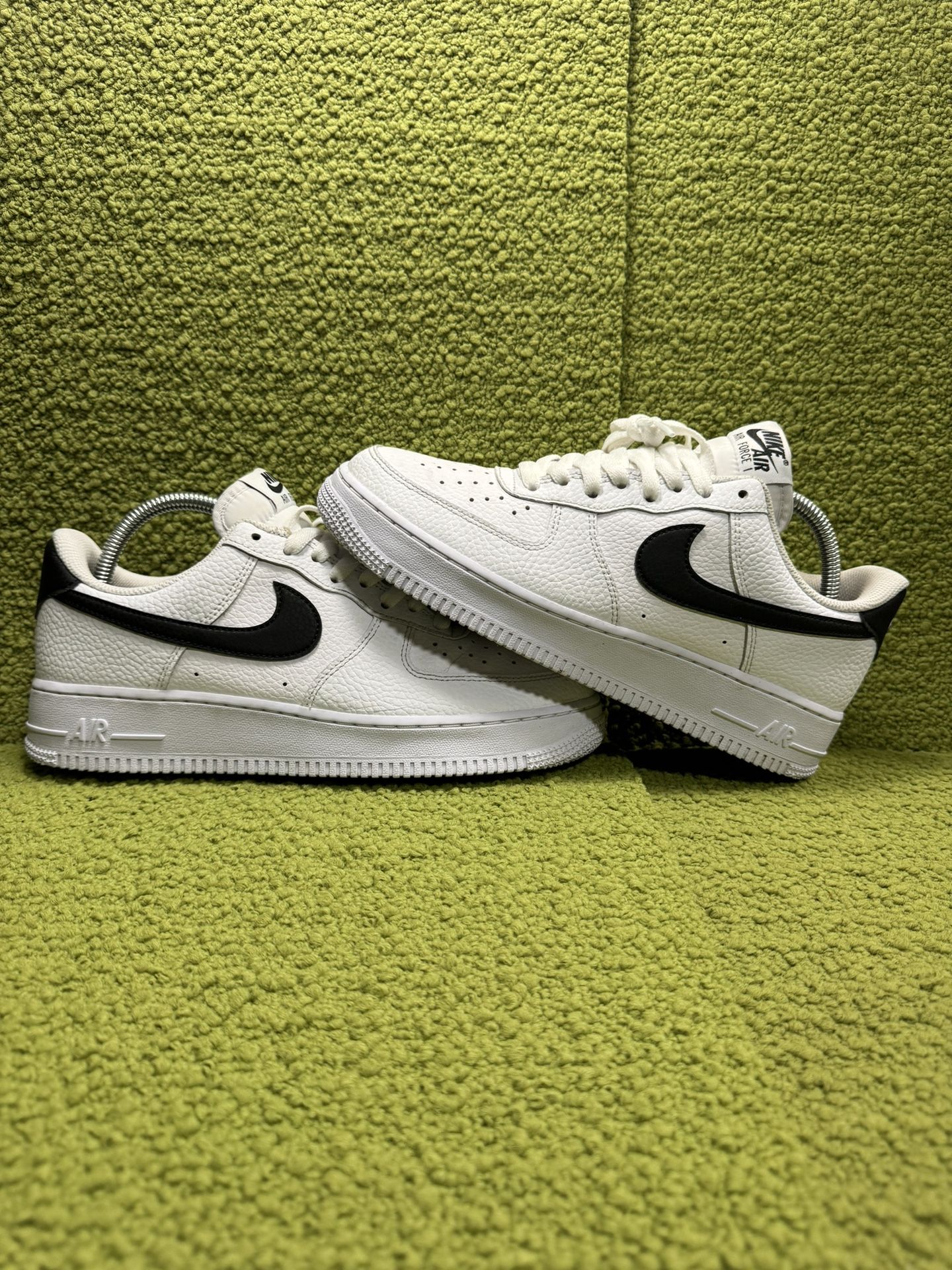 Nope Air Forces Size 8M