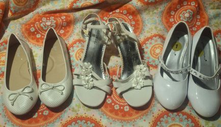 GIRLS WHITE SHOES