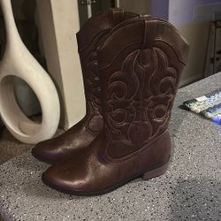 Leather cowgirl boots