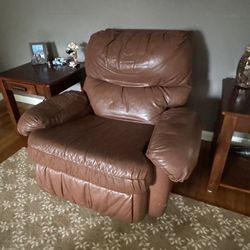 Leather recliner (PICK UP ONLY) 