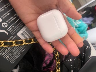 Apple AirPods 4th gen