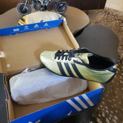 Adidas Shoes Size 10.5 Brand New 