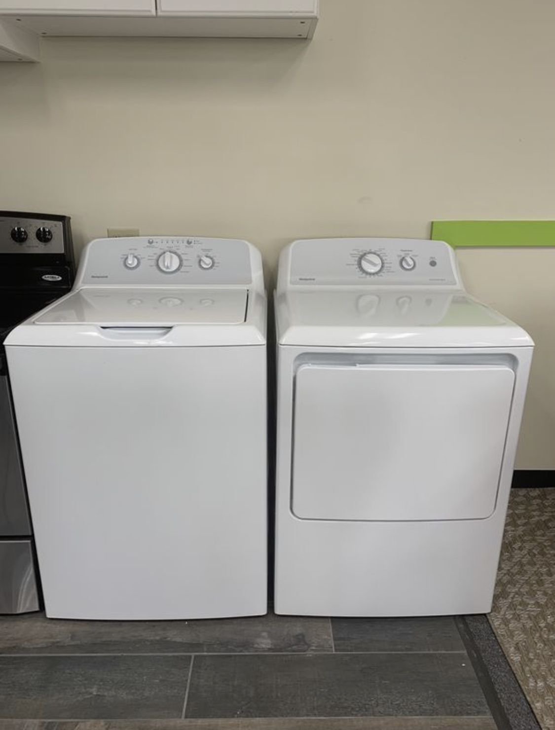 GE Hotpoint washer and dryer set