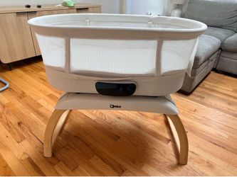 AMKE 4 in 1 Baby Bassinet