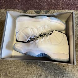 Jordan 11 Retro Legend Blue