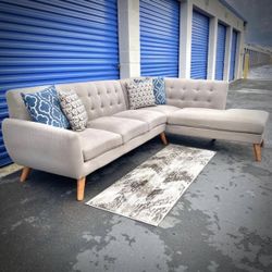 Gray Mid-Century Modern Tufted Sectional Sofa
