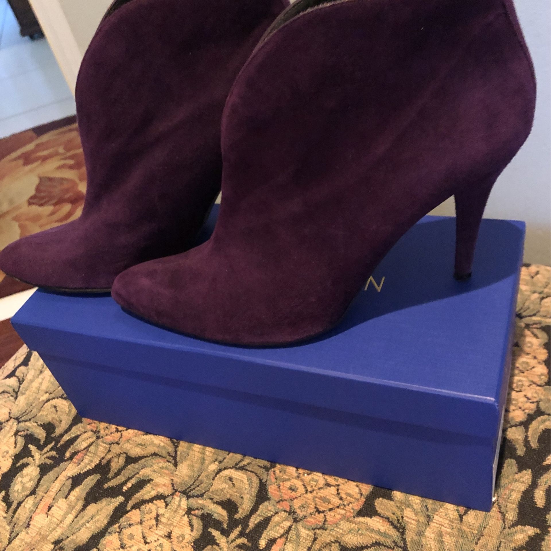 Stuart Weizmann Burgundy Booties9