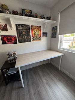 Desk for sale